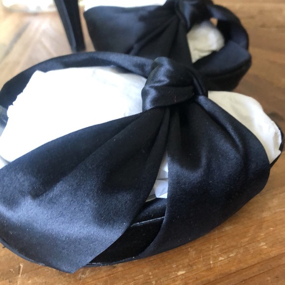 CHINESE LAUNDRY SATIN ANKLE WRAP HEELS SIZE 8.5 medium - Picture 4 of 9